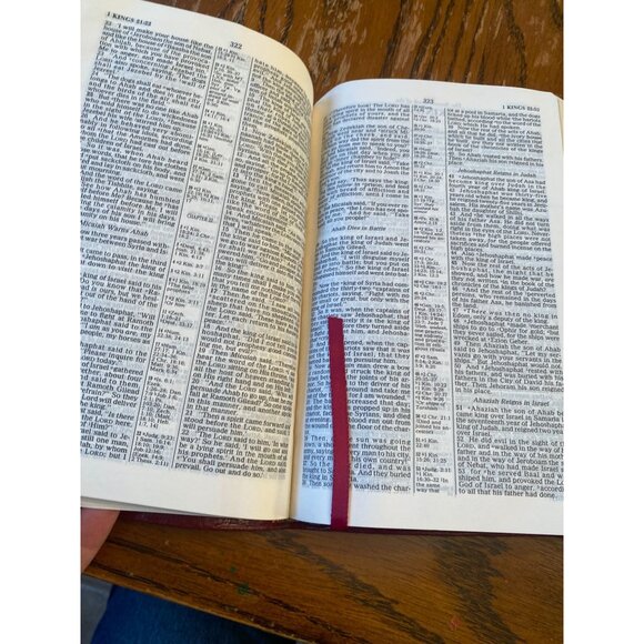 Vintage New King James Bible Broadman & Holman Red Leather Cover Red Letter Edit - Picture 11 of 11